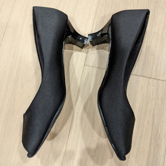 Abella Black Heels - Picture 4 of 12